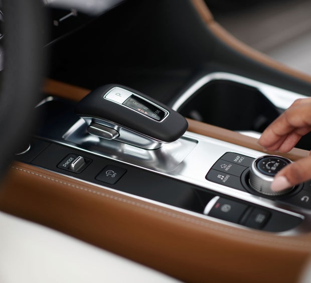 2023 INFINITI QX60 Key Features - Wireless Apple CarPlay® integration | INFINITI of Scottsdale in Scottsdale AZ